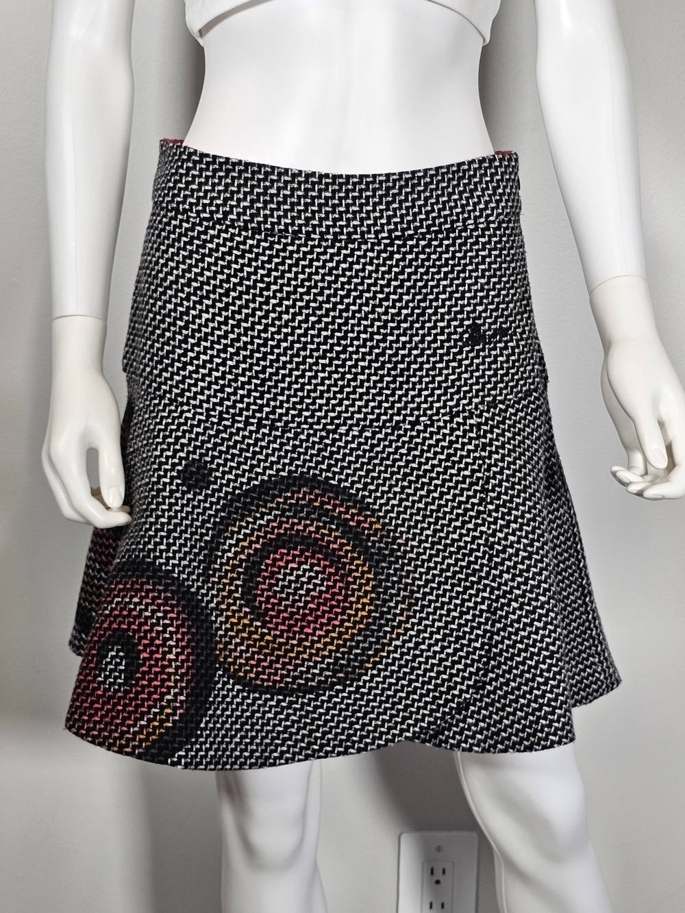 Desigual Black & White A-Line Skirt Pink and Orange Circle Motifs Sz 38 US 4 - 6